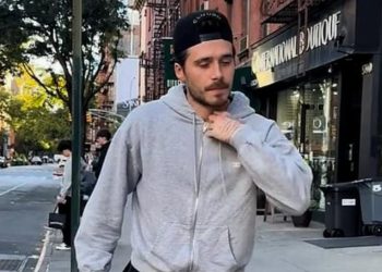 Brooklyn Beckham reveals sports icon he spent Christmas Day with after blocking family