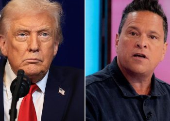 British comedian claims he was denied entry to the US over Trump social media posts