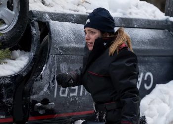 Avoid Christmas shopping and binge this ‘unnerving’ Italian crime thriller