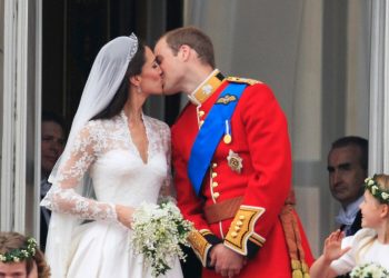 Kate Middleton marries Prince William