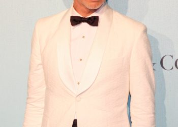 ‘Epic: Elvis in Concert’ poster teases iconic Presley Vegas outfit