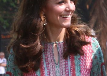 Prince William, Kate Middleton release family Christmas card