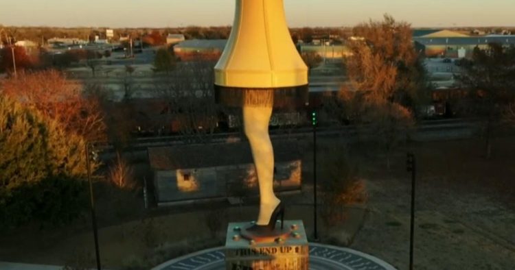 How a small Oklahoma town pays homage to the leg lamp from “A Christmas Story”
