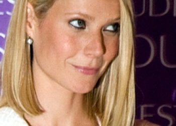 Gwyneth Paltrow brings daughter, son to ‘Marty Supreme’ premiere