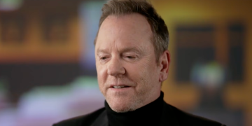 Kiefer Sutherland recalls “extraordinary” day with Rob Reiner on “A Few Good Men” set