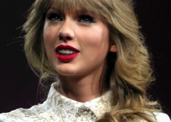 Taylor Swift’s ‘Life of a Showgirl’ tops U.S. album chart