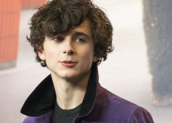 Timothée Chalamet promotes ‘Marty Supreme’ on top of Vegas Sphere