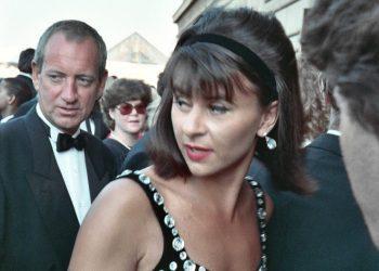 Famous birthdays for Dec. 30: Tiger Woods, Tracey Ullman