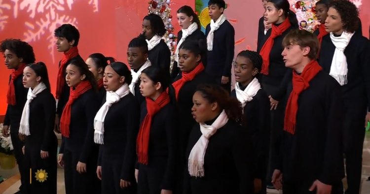 Young People's Chorus of New York City: "Jolly Toyland"