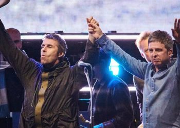 Noel Gallagher is ‘absolutely’ up for Oasis singing the James Bond theme tune