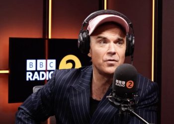 Robbie Williams shares heartbreaking text his teen daughter sent revealing her ‘biggest fear’