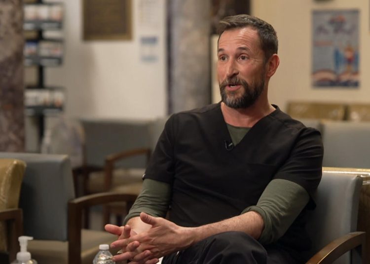 Extended interview: Noah Wyle – CBS News